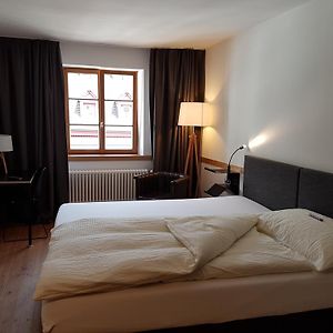 Kamer met een King Size Bed